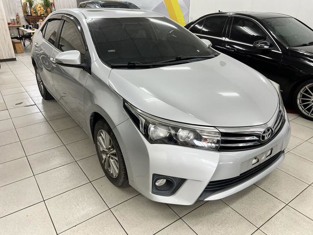 TOYOTA豐田 ALTIS  第1張相片