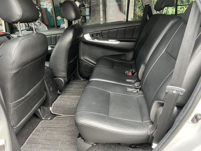 TOYOTA豐田 INNOVA  第6張相片
