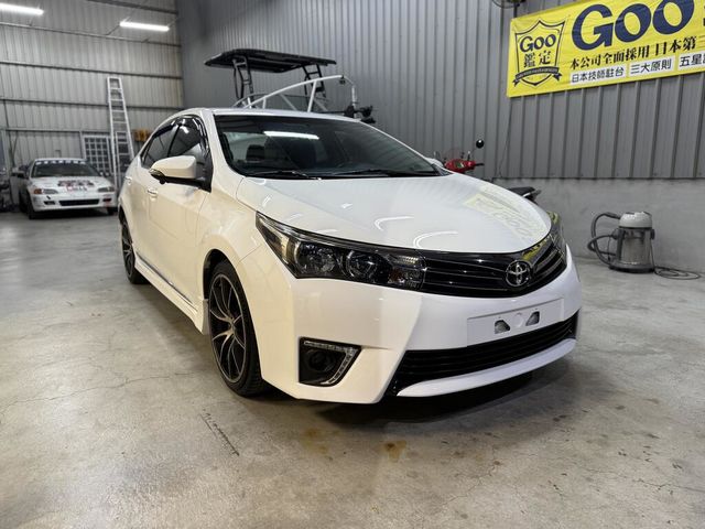 TOYOTA豐田 ALTIS  第1張相片