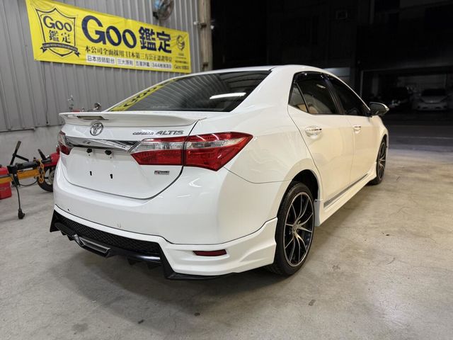 TOYOTA豐田 ALTIS  第2張相片