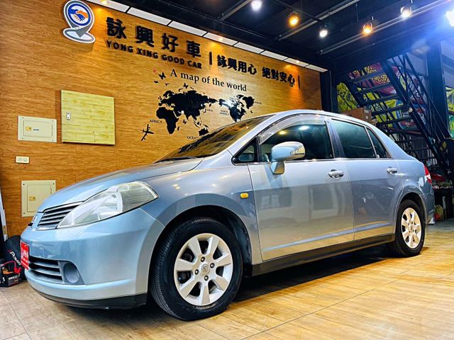 I-KEY 多媒體影音螢幕 電動後視鏡 便宜代步車首選 可遮風避雨 1.8省油省稅  第1張相片