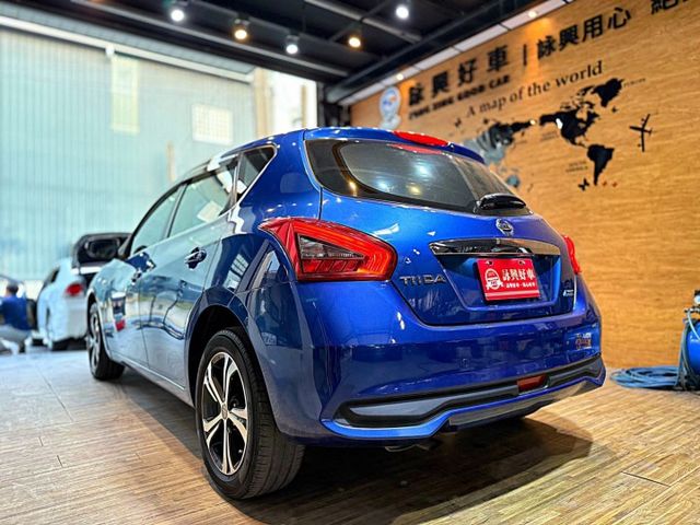 改款i-TIIDA 旗艦版 I-KEY 定速 恆溫 倒車顯影 電動後視鏡 小車大空間  第4張相片