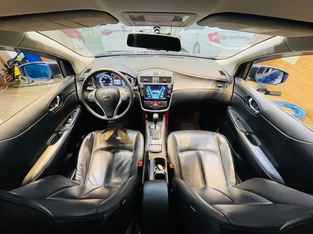 改款i-TIIDA 旗艦版 I-KEY 定速 恆溫 倒車顯影 電動後視鏡 小車大空間  第10張相片
