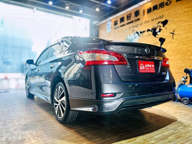 AERO版 I-KEY 雙安 摸門 定速 恆溫 ABS 空間舒適寬敞 代步首選  第4張相片