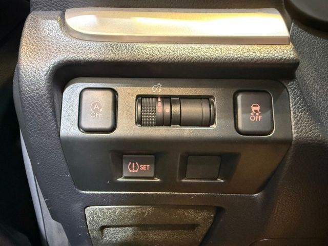1.6i-s I-KEY 摸門 9安 循跡防滑 定速 恆溫 ABS 安全首選  第17張相片