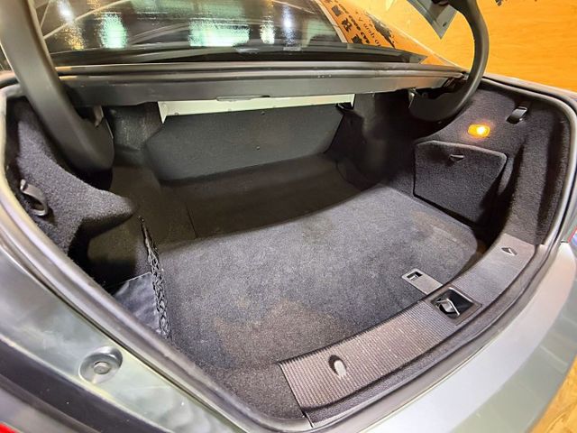 新車259萬 只跑16萬 天窗 6安 恆溫 電動椅 ABS 歐系底盤 安全首選  第6張相片