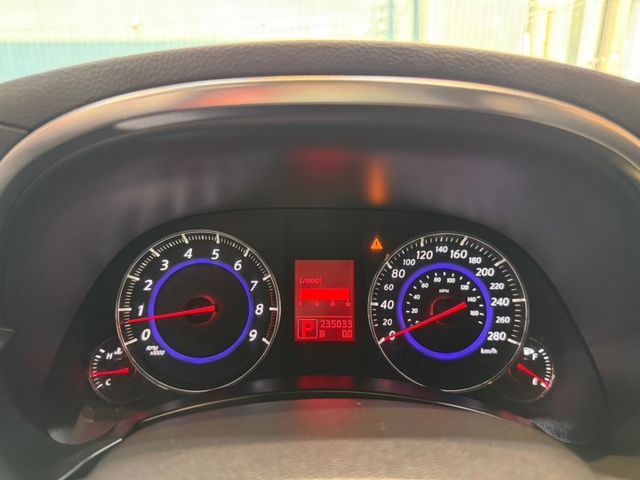 改款 4WD 天窗 I-KEY 摸門 6安 導航 循跡 360度環景 定速 雙電動椅 恆溫 ABS 21吋鋁圈 暴力美學  第13張相片