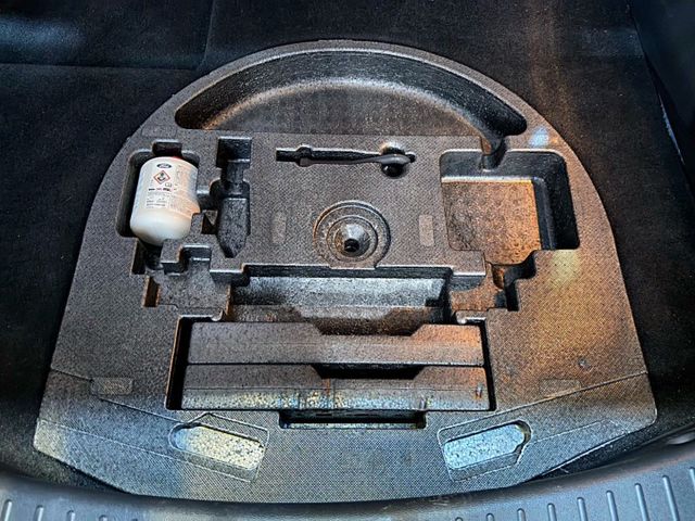 時尚經典型 新車99.9萬 天窗 I-KEY 快撥 定速 多功能方向盤 倒車顯影 電動尾門  第9張相片