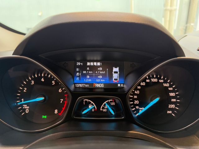 時尚經典型 新車99.9萬 天窗 I-KEY 快撥 定速 多功能方向盤 倒車顯影 電動尾門  第15張相片