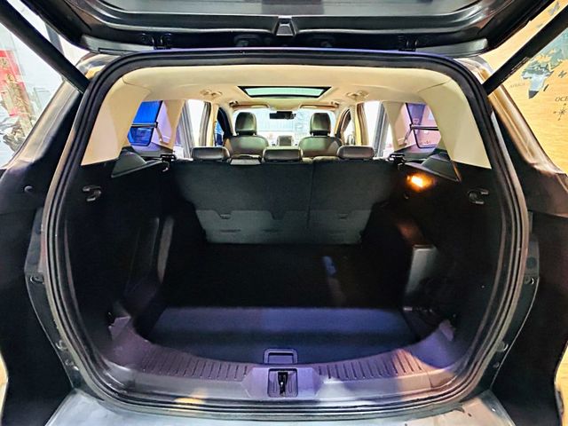 時尚柴油經典型 全景天窗 I-KEY 360度環景 多媒體影音系統 電動椅 定速 導航 安全首選  第6張相片