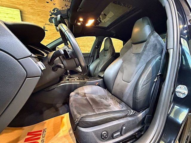新車326萬 AUDI S4 只跑3萬! 天窗 換檔快撥 定速 電動椅 雙區恆溫  第11張相片