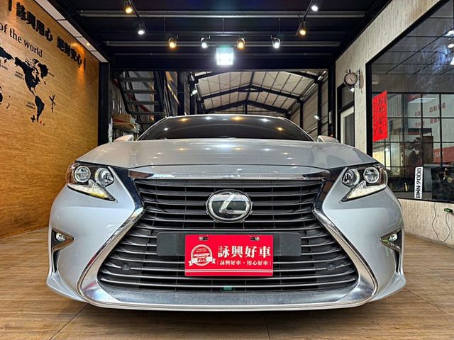 (整備中)豪華版 天窗 12安 I-KEY 摸門 ACC跟車 車道偏移 雙電動椅 恆溫 循跡 定速 ABS  第3張相片