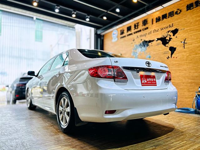 1.8 E版 全新烤漆 恆溫 定速 多媒體影音系統 電動後視鏡 多功能方向盤 代步首選  第4張相片