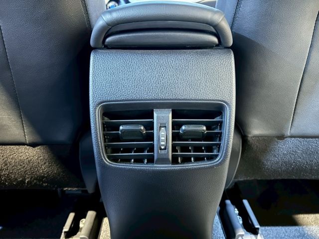 豪華版 I-KEY 摸門 7安 ACC跟車 車道偏移 定速 循跡 ABS  第17張相片