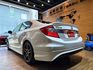 VTI-S 天窗 換檔快撥 定速 多功能方向盤 影音系統 倒車顯影 電動後照鏡 帥氣代步首選  第4張縮圖