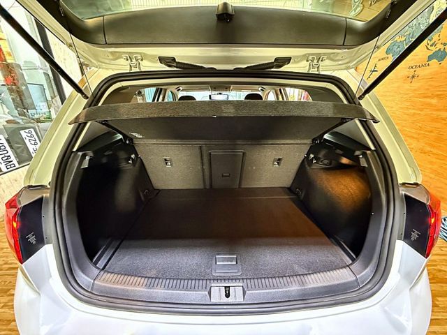 280 TSI COMFORLINE 18年式 1.4渦輪 I-KEY 6安 倒車顯影 定速  第6張相片