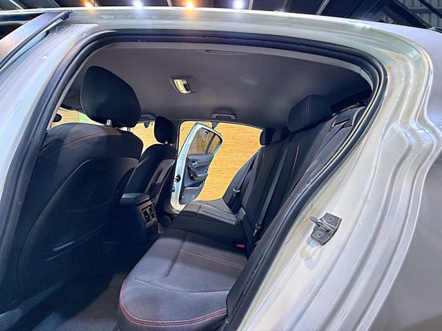 116I SPORT LINE  I-KEY 6安 循跡 倒車顯影 恆溫 ABS 大包側裙音響都改好了  第11張相片
