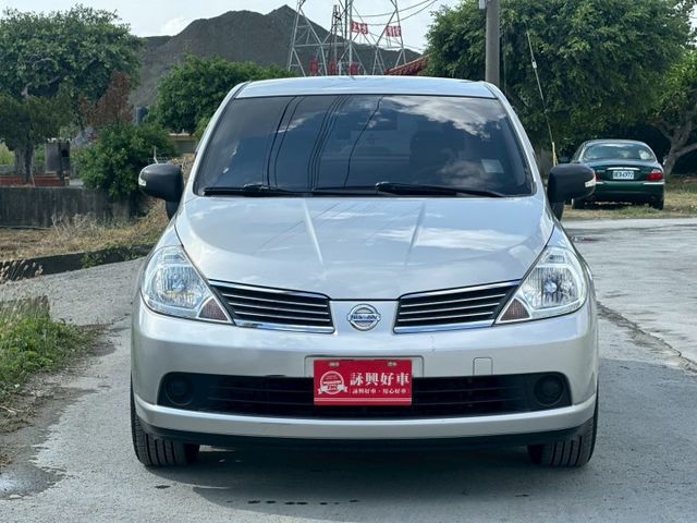 4D 傳奇版 只跑6萬 多媒體影音 倒車顯影 胎壓偵測 抬頭顯示  1.6CC 優質代步首選  第2張相片