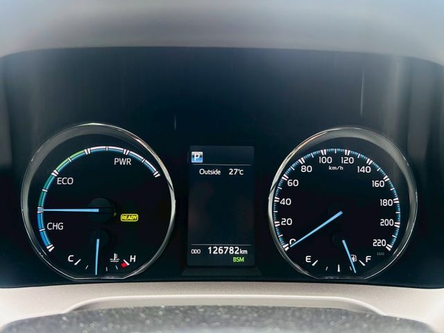 油電尊爵 I-KEY 9安 摸門 天窗 電尾門 導航 循跡 定速 恆溫 電動椅 ABS 盲點  第6張相片