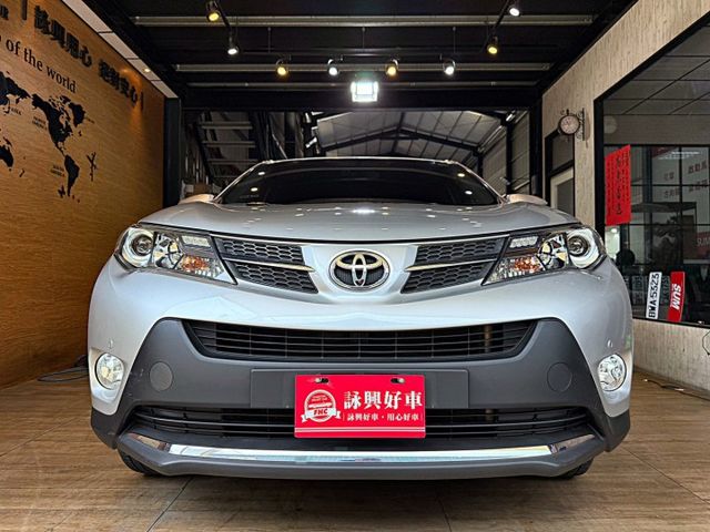 E-HI版 I-KEY 摸門 雙安 導航 定速 電動椅 倒車顯影 恆溫 ABS  第3張相片