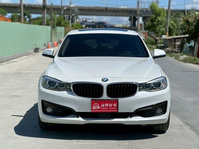 320GT 全景天窗 6安 I-KEY 摸門 電尾門 快撥 循跡 ACC跟車 定速 雙電動椅 恆溫 ABS  第2張相片