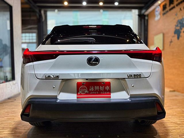 菁英PLUS版 I-KEY 10安 摸門 循跡 ACC跟車 車道偏移 定速 雙電動椅 恆溫 盲點 ABS  第5張相片
