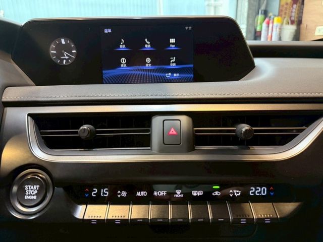 菁英PLUS版 I-KEY 10安 摸門 循跡 ACC跟車 車道偏移 定速 雙電動椅 恆溫 盲點 ABS  第14張相片