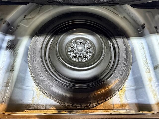 G版 I-KEY 摸門 雙安 導航 循跡 定速 電動椅 恆溫 倒車顯影 ABS 省油首選  第8張相片