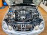 E200K 1.8CC 只跑14萬 天窗 6安 導航 360度環景 倒車顯影 循跡 定速 電動椅  第20張縮圖