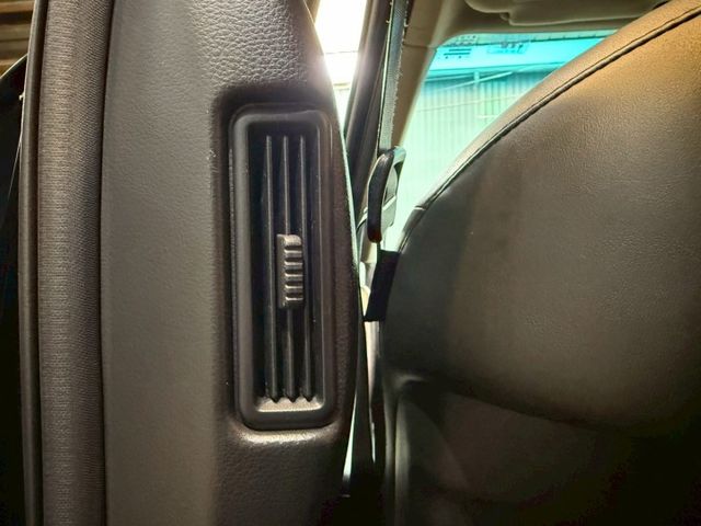 新車220萬 天窗 電動椅 巡航 恆溫 多功能方向盤 雪地模式 舒適型跑旅  第18張相片