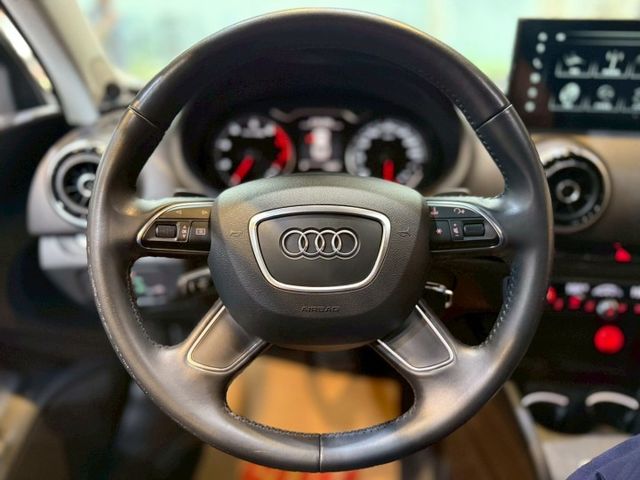30TFSI 快撥 多媒體影音系統 倒車顯影 電動椅 恆溫 定速 安全首選  第12張相片