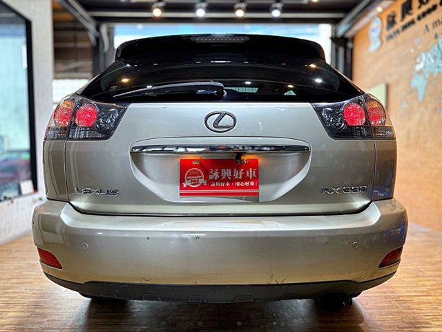 全景天窗 多媒體影音 導航 定速 電動後視鏡 電動尾門 電動椅 後出風口  第5張相片