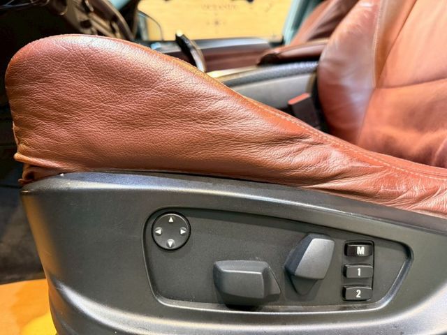 XDRIVE 35I 新車371萬  天窗 I-KEY 360環景 倒車顯影 多媒體影音 導航 電動椅  第17張相片