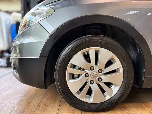 Crossover 1.6GL PLUS I-key 7安 摸門 快撥 循跡 定速 恆溫 ABS  第9張相片