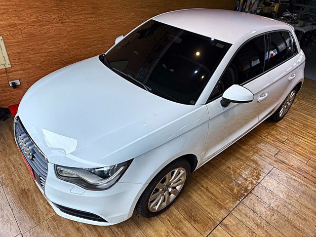 1.4 TFSI 6安 換檔快撥 定速 恆溫 ABS 安全首選  第2張相片