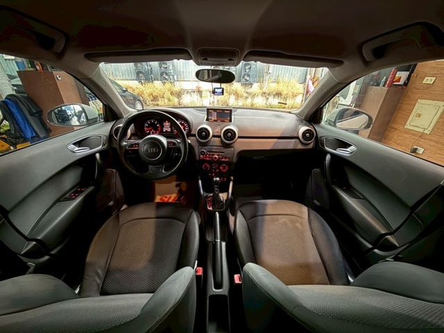 1.4 TFSI 6安 換檔快撥 定速 恆溫 ABS 安全首選  第10張相片