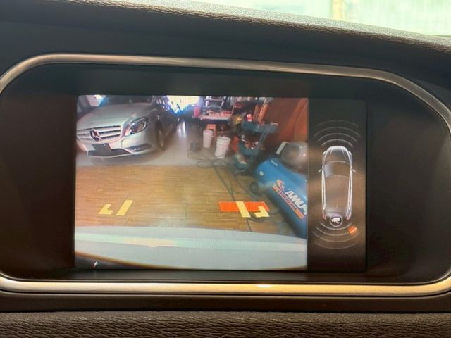 T4豪華版 I-KEY 9安 摸門 循跡 定速 電動椅 恆溫 盲點 停車輔助 ABS  第16張相片