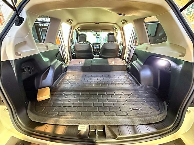 2.0 I-L 4WD I-KEY 7安 摸門電尾門 快撥 導航 循跡 電動椅 定速 恆溫 ABS 安全首選  第7張相片