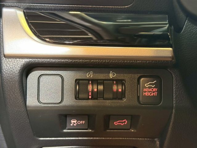 2.0 I-L 4WD I-KEY 7安 摸門電尾門 快撥 導航 循跡 電動椅 定速 恆溫 ABS 安全首選  第18張相片