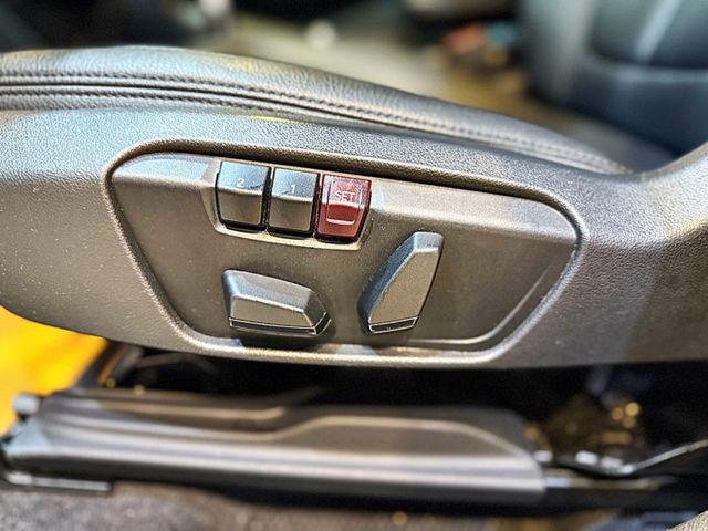 20年式 18I I-KEY 摸門 10安 電尾門 導航 循跡 雙電動椅 定速 恆溫 ABS  第18張相片