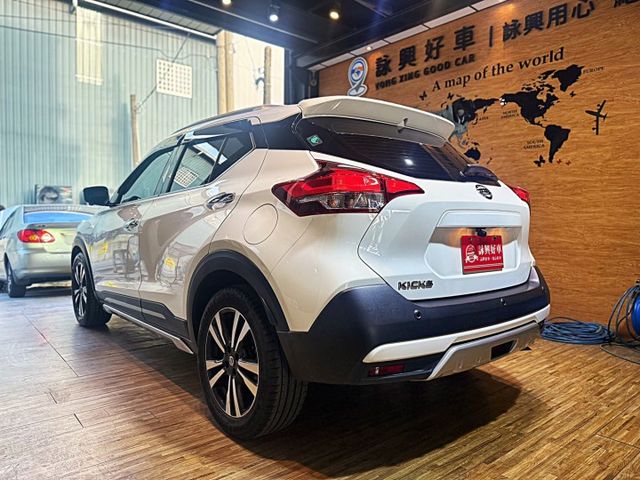 智型旗艦版 I-KEY 6安 摸門 循跡 360環景 倒車顯影 定速 恆溫 盲點 ABS  第4張相片