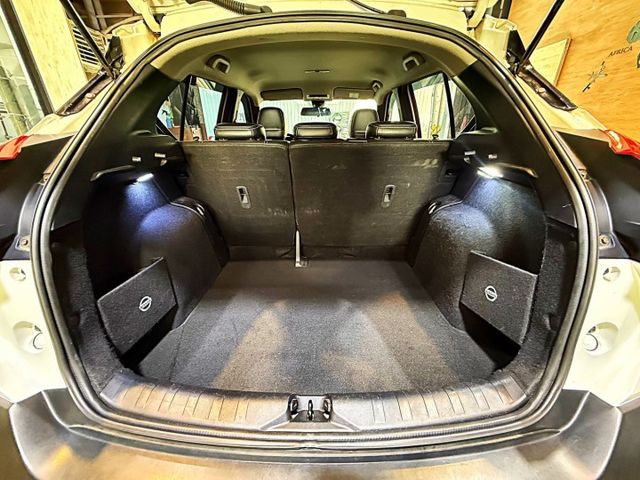 智型旗艦版 I-KEY 6安 摸門 循跡 360環景 倒車顯影 定速 恆溫 盲點 ABS  第6張相片