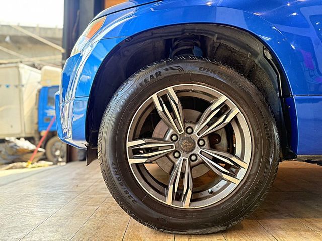 2.7 GLX 4WD 多功能方向盤 定速 多媒體影音 日系進口 安全升級  第8張相片