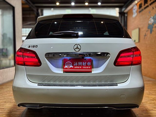 B180 I-KEY 6安 快撥 導航 倒車顯影 定速 電動椅 ABS 安全首選  第5張相片