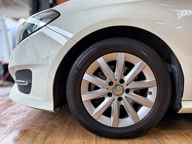 B180 I-KEY 6安 快撥 導航 倒車顯影 定速 電動椅 ABS 安全首選  第8張相片