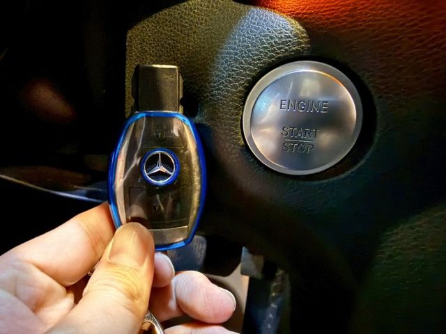 B180 I-KEY 6安 快撥 導航 倒車顯影 定速 電動椅 ABS 安全首選  第17張相片