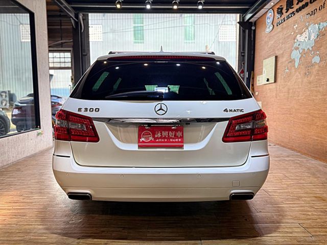 E300 4MATIC 旅行式 I-KEY 9安 摸門 電尾門 快撥 雙電動椅 恆溫 定速 循跡 盲點 ABS  第5張相片