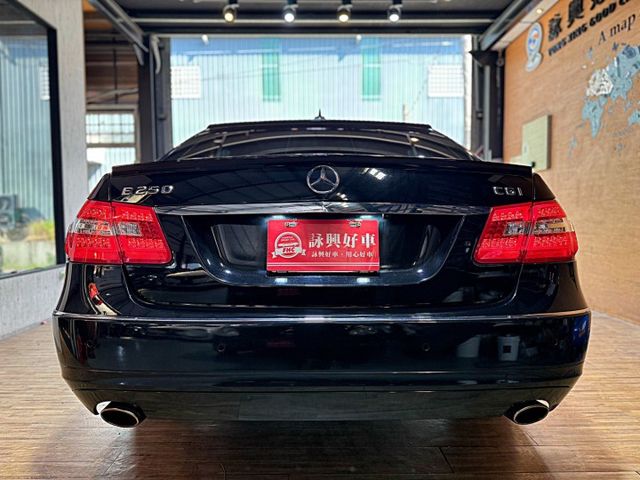 E250 1.8CC 天窗 10安 多媒體影音 雙電動椅 定速 盲點 ABS  第5張相片