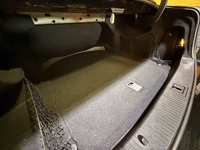 E250 1.8CC 天窗 10安 多媒體影音 雙電動椅 定速 盲點 ABS  第6張相片