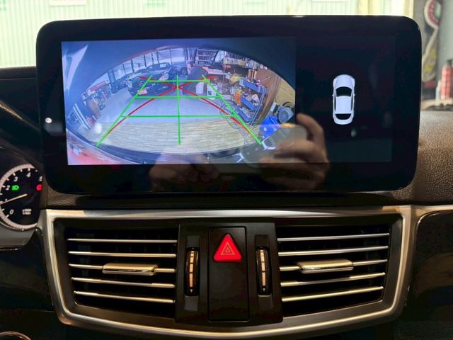 E250 1.8CC 天窗 10安 多媒體影音 雙電動椅 定速 盲點 ABS  第16張相片